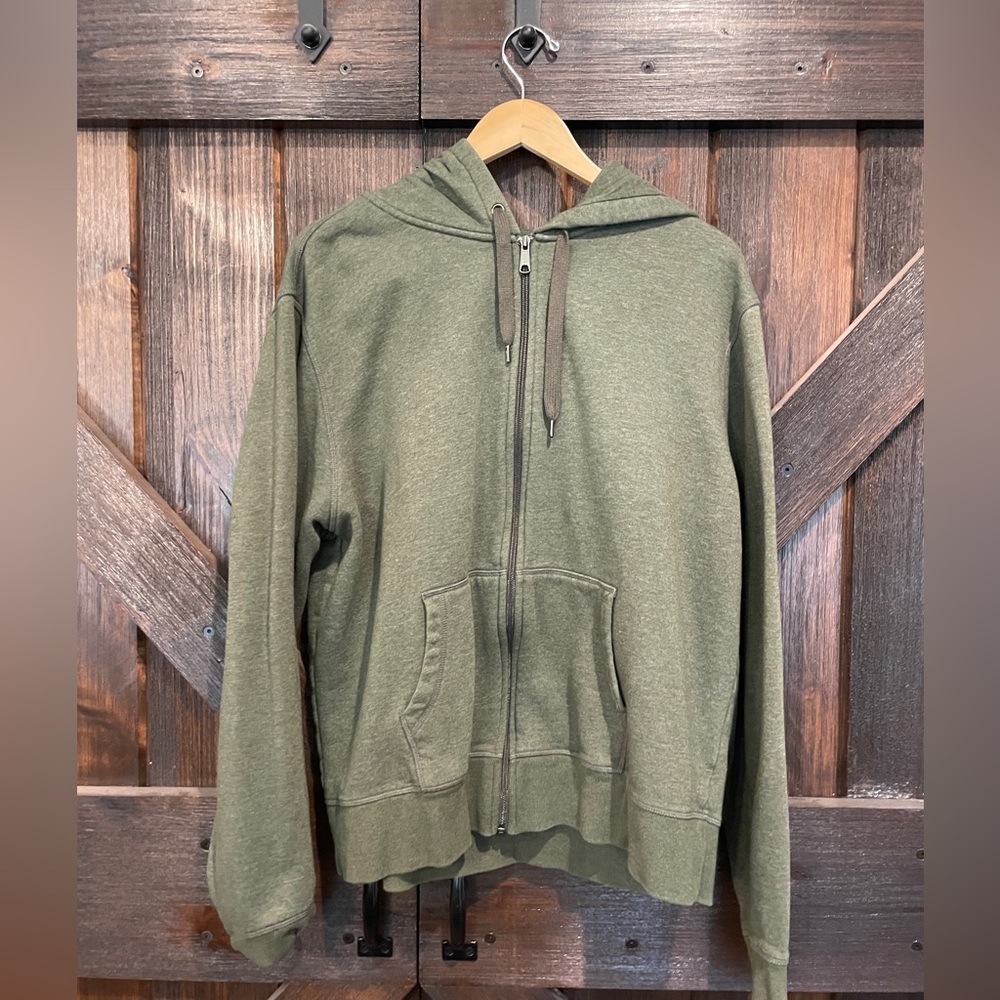 Men’s zip up sweatshirt